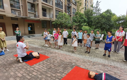 湖文學子三下鄉：學習防溺水知識，呵護兒童成長