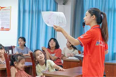 青春賦能百千萬|“油你成蔭”實踐隊宣講“保護環境，綠美鄉村”